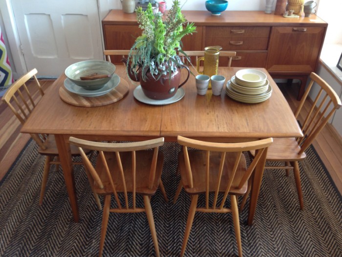 one-small-room-ercol-gplan-table-armadillo-rug-denby