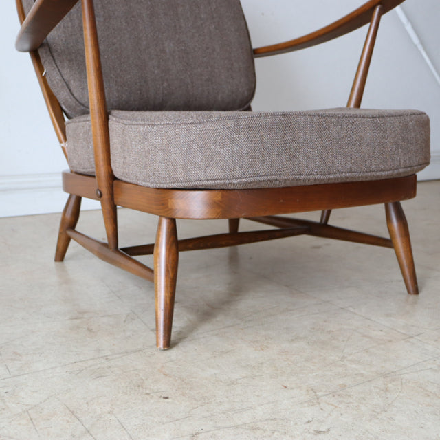 アーコール（ERCOL）イージーチェア・1シーター　日本が世界に誇る尾州ウールにて張替済み　商品番号【009028】