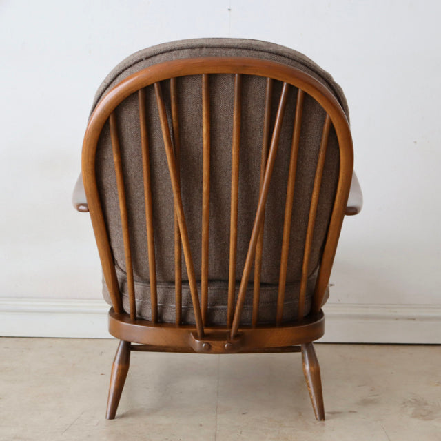 アーコール（ERCOL）イージーチェア・1シーター　日本が世界に誇る尾州ウールにて張替済み　商品番号【009028】
