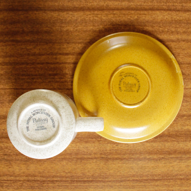 【再入荷】レトロで温かみのある陶器に癒される。【アラビア柄】イギリス製ビンテージ・カップ&ソーサー【Palissy】食器アンティーク雑貨ブロカント017072g