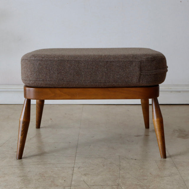 アーコール（ERCOL）スツール・オットマン　日本が世界に誇る尾州ウールにて張替済み　商品番号【020050】