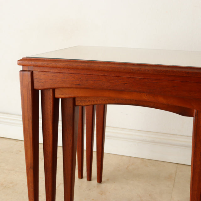 英国製【ガラストップ】ネストテーブル　商品番号【021031】