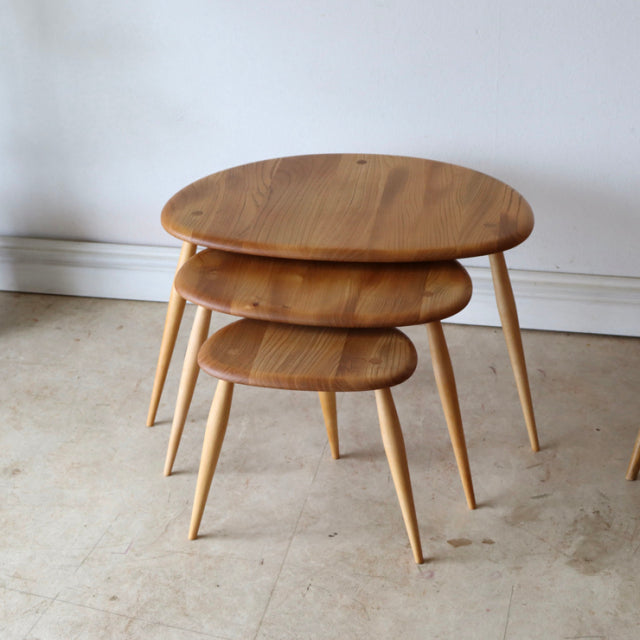 【美品】アーコール（ERCOL）ネストテーブル　商品番号【021057】