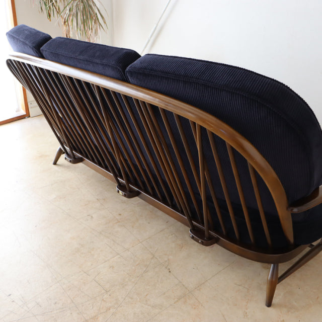 アーコール（ERCOL）３シーターソファ　遠州産の太畝コーデュロイにて張替え済み　商品番号【021079】