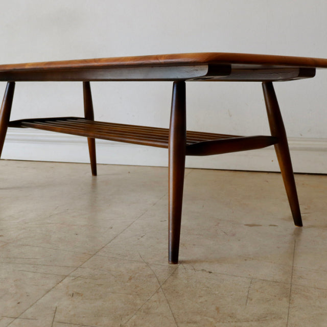 アーコール（Ercol）無垢コーヒーテーブル・マガジンラック付き【ブラウン】商品番号【021081】