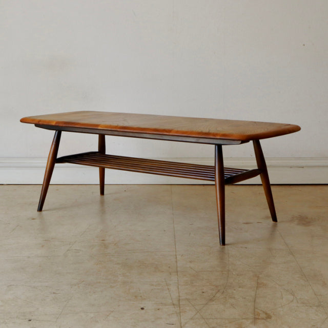 アーコール（Ercol）無垢コーヒーテーブル・マガジンラック付き【ブラウン】商品番号【021081】