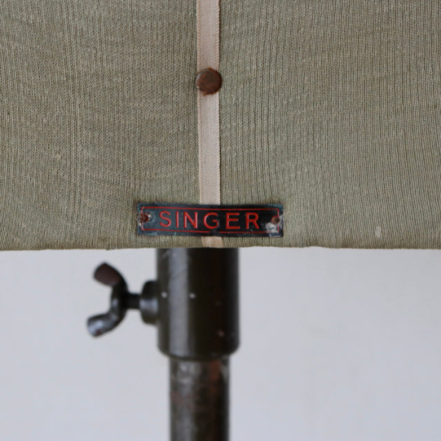 英国仕入れの一点もの。SINGER製トルソー　装飾品　商品番号【021084】