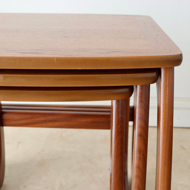 ネイサン（Nathan）ネストテーブル商品番号【021090】