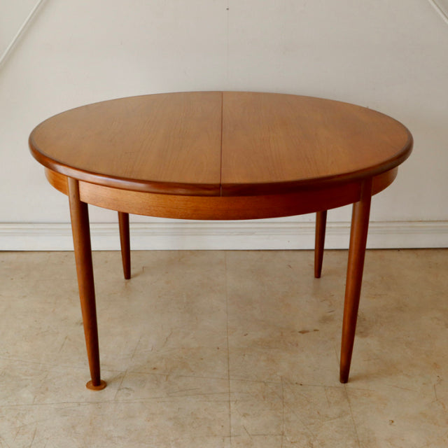 ジープラン（G-plan）ダイニングテーブル      ItemCode-021091