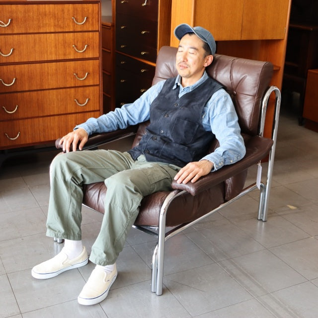 椅子攻撃,厳禁です。　Pieff Alphaピエフ・アルファのクロムソファ　商品番号24080