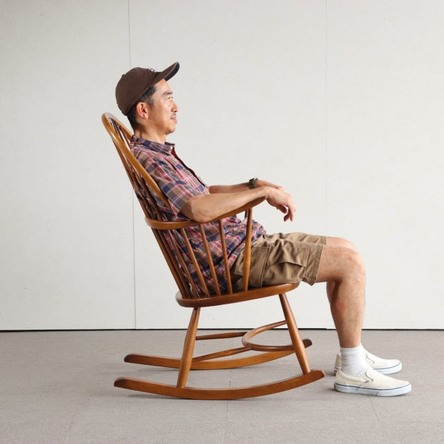 アーコールERCOL　 SWAN BACK ロッキングチェア　商品番号26149
