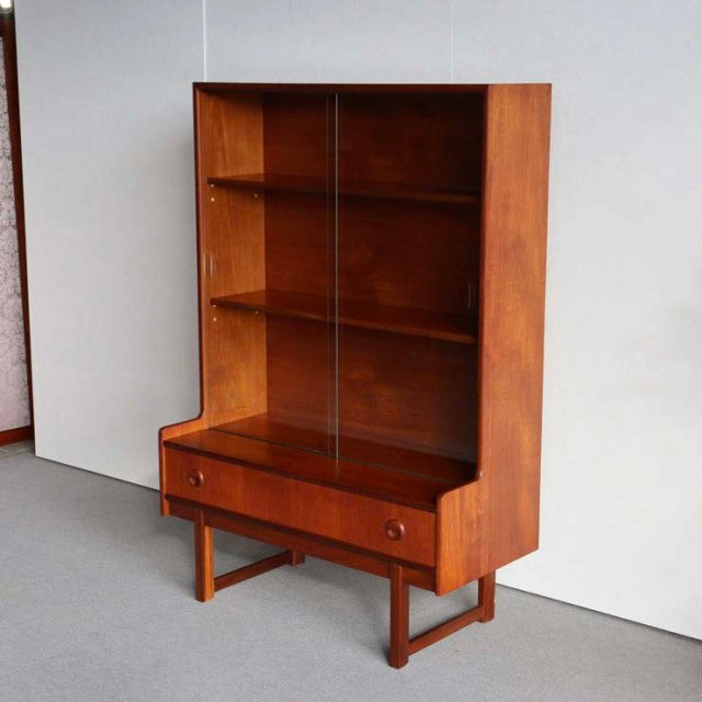H様専用　ニッチを極めるとはこういうことですか！？　ターニッジTURNIDGE社のディスプレイキャビネット　商品番号25010