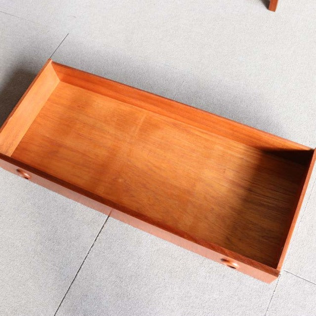 H様専用　ニッチを極めるとはこういうことですか！？　ターニッジTURNIDGE社のディスプレイキャビネット　商品番号25010