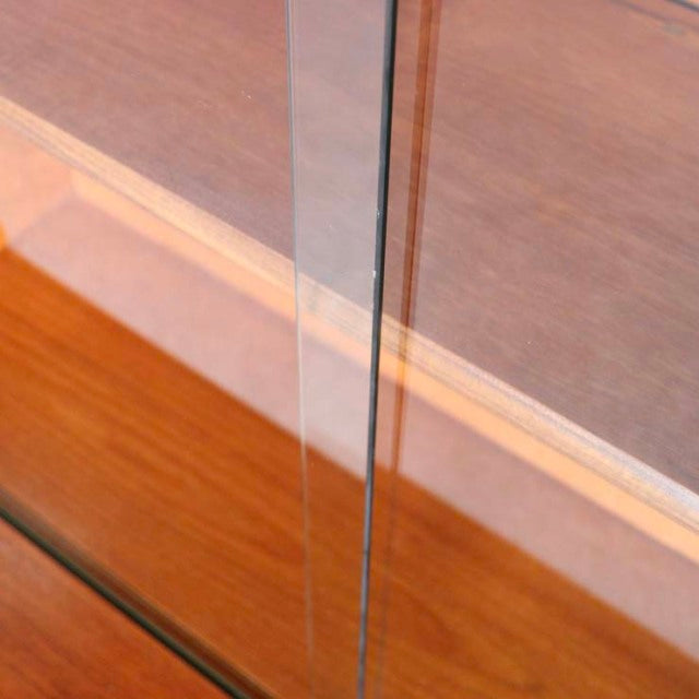 H様専用　ニッチを極めるとはこういうことですか！？　ターニッジTURNIDGE社のディスプレイキャビネット　商品番号25010