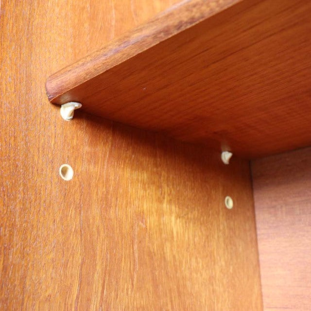 H様専用　ニッチを極めるとはこういうことですか！？　ターニッジTURNIDGE社のディスプレイキャビネット　商品番号25010