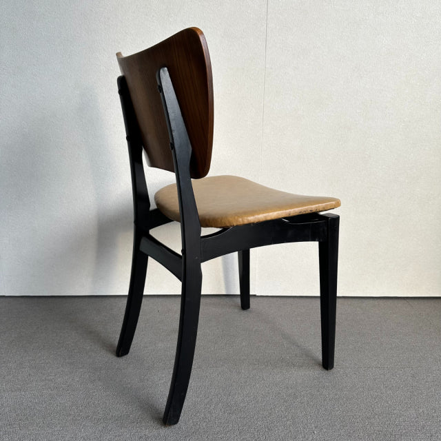 武骨な感じが良い。座面の色も良いんです！　Vintage Chair 1950's　商品番号23145a