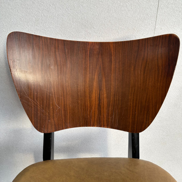 武骨な感じが良い。座面の色も良いんです！　Vintage Chair 1950's　商品番号23145a