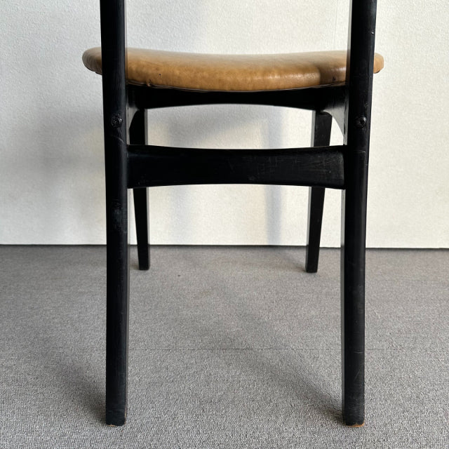 武骨な感じが良い。座面の色も良いんです！　Vintage Chair 1950's　商品番号23145a