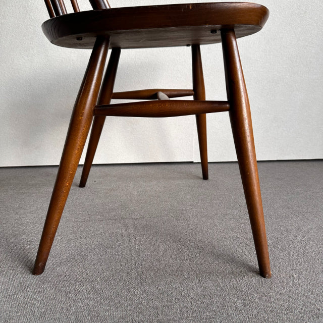 こっちのアーコール　ERCOLクエーカーチェア 商品番号【23136d】