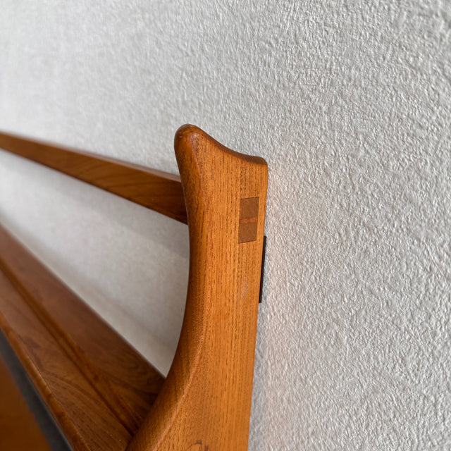 壁が空いてたらこれです。植栽を飾りましょう！絵を飾りましょう！写真を飾りましょう！　アーコールプレートラック　商品番号24126