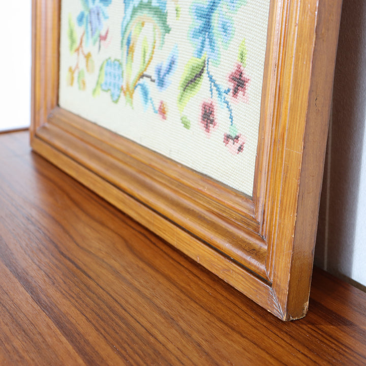 【comingsoon!】　FLORAL EMBROIDERED PICTURE　ItemCode-GLEN1