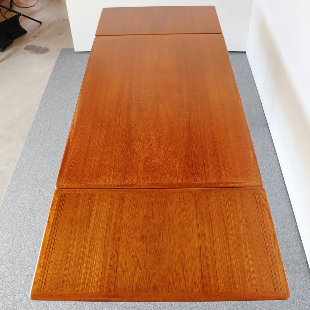 【倉庫販売】Danish Dining table by Hans J. Wegner | KLAR64