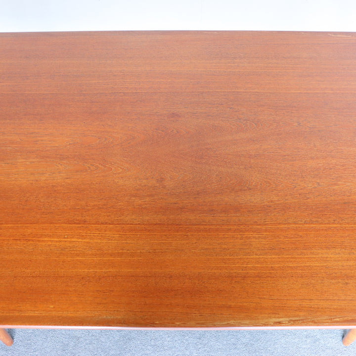 【倉庫販売】Danish Dining table by Hans J. Wegner | KLAR64