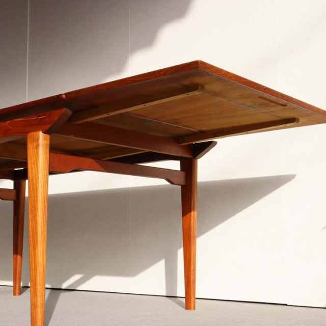 Aerthoj Jensen AND Molholm Herningダイニングテーブル    のちBoConcept ItemCode-23128