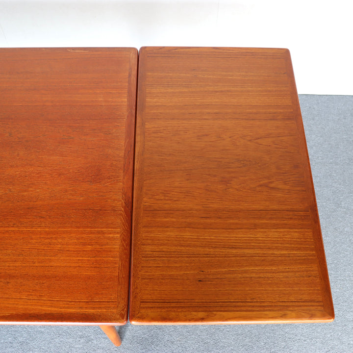 【倉庫販売】Danish Dining table by Hans J. Wegner | KLAR64