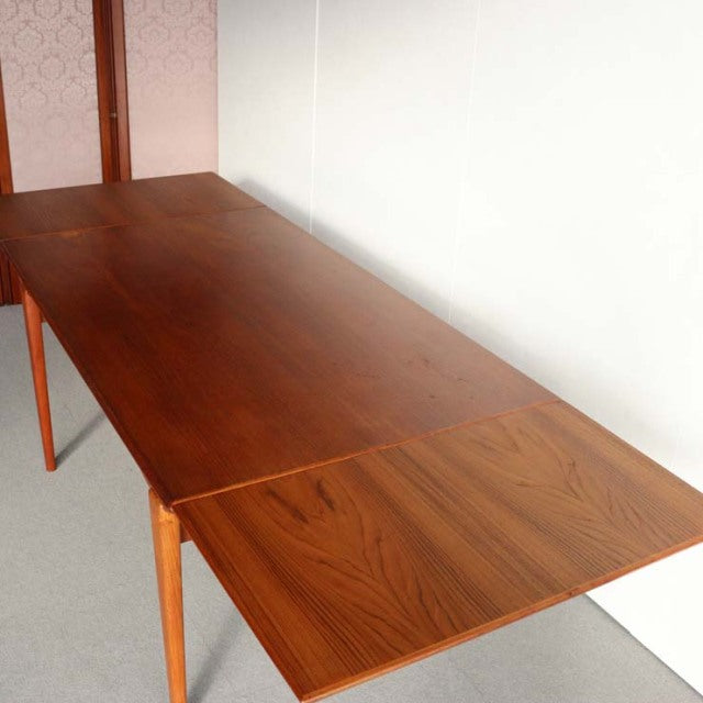 Aerthoj Jensen AND Molholm Herningダイニングテーブル    のちBoConcept ItemCode-23128