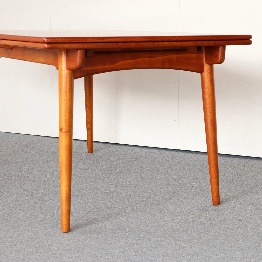 【倉庫販売】Danish Dining table by Hans J. Wegner | KLAR64
