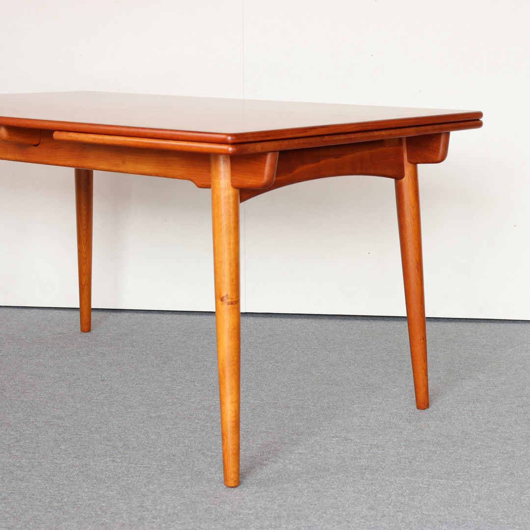 【倉庫販売】Danish Dining table by Hans J. Wegner | KLAR64