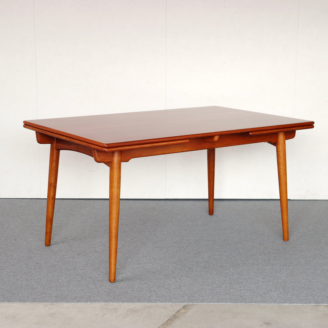 【倉庫販売】Danish Dining table by Hans J. Wegner | KLAR64
