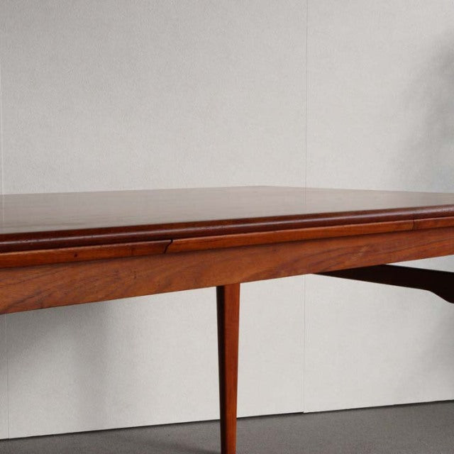 Aerthoj Jensen AND Molholm Herningダイニングテーブル    のちBoConcept ItemCode-23128