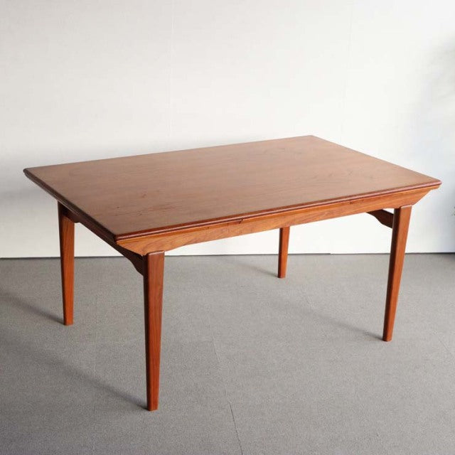 Aerthoj Jensen AND Molholm Herningダイニングテーブル    のちBoConcept ItemCode-23128