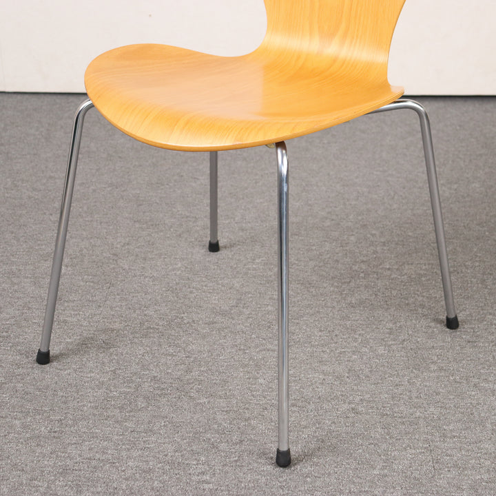 【comingsoon!】Danish Dining chair 'Serie 7' by Arne Jacobsen | KLAR126a