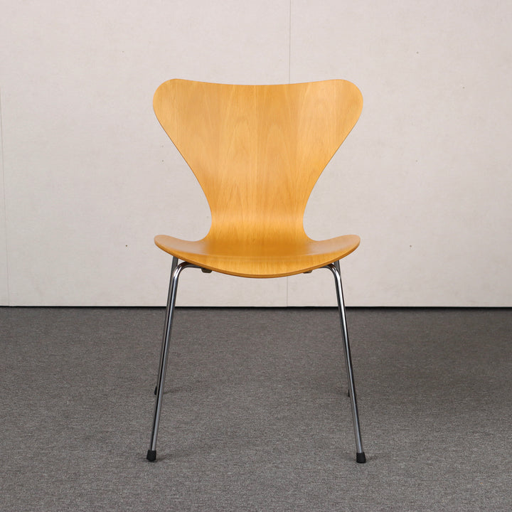 【comingsoon!】Danish Dining chair 'Serie 7' by Arne Jacobsen | KLAR126b
