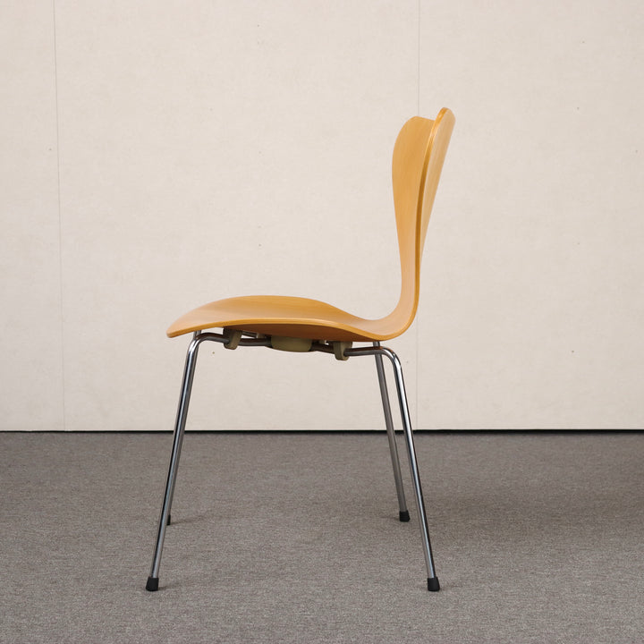 【comingsoon!】Danish Dining chair 'Serie 7' by Arne Jacobsen | KLAR126b