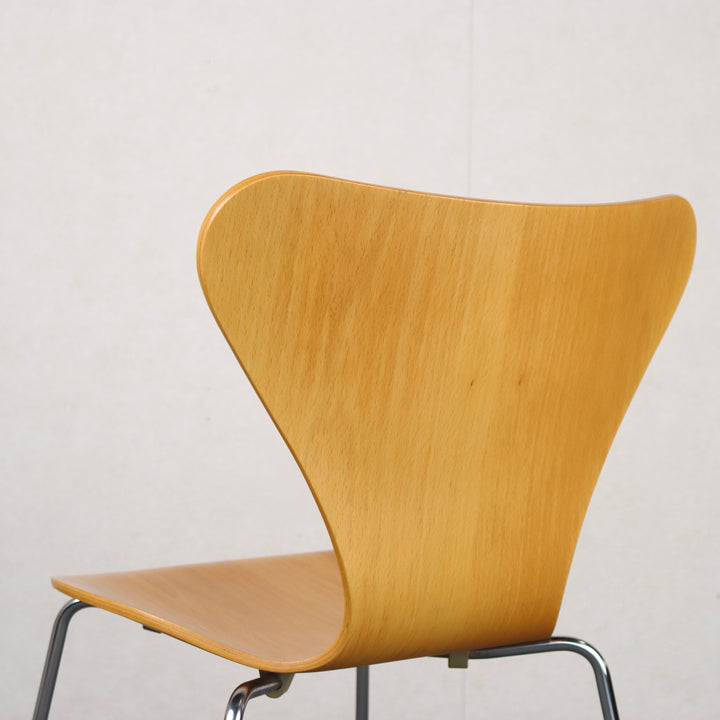 【comingsoon!】Danish Dining chair 'Serie 7' by Arne Jacobsen | KLAR126b