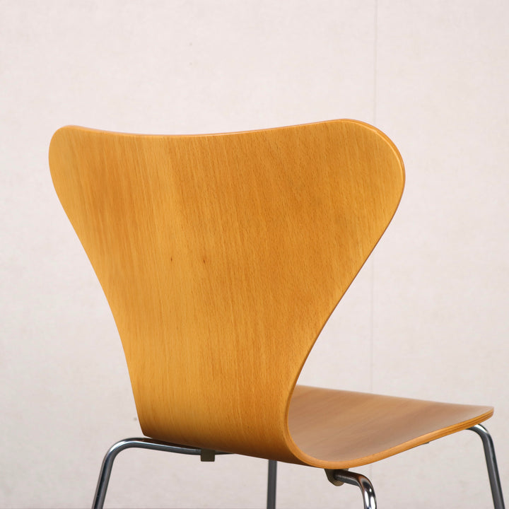 【comingsoon!】Danish Dining chair 'Serie 7' by Arne Jacobsen | KLAR126b