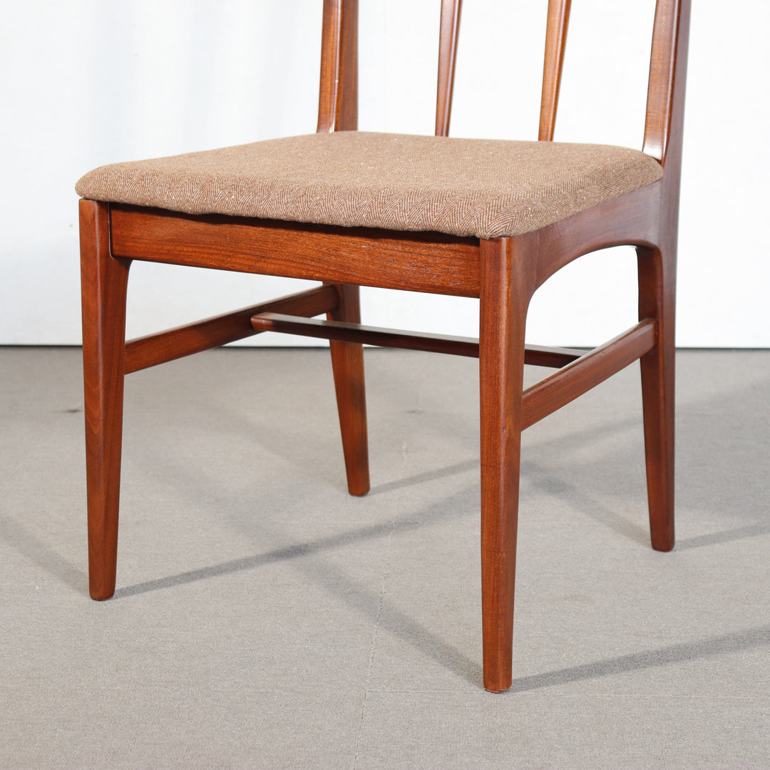 【comingsoon!】　YOUNGER RECTANGULAR CHAIR ItemCode-AVON18b | 送料込