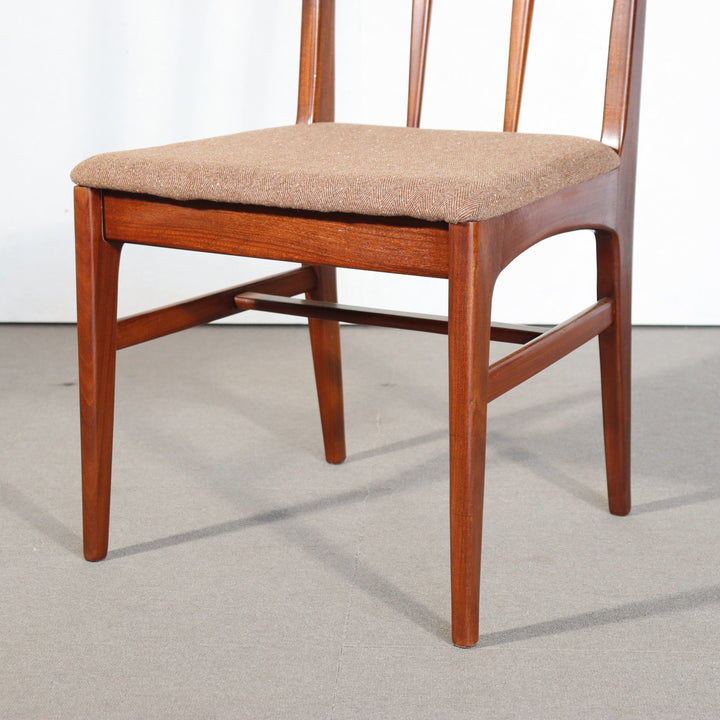 【comingsoon!】　YOUNGER RECTANGULAR CHAIR ItemCode-AVON18b | 送料込