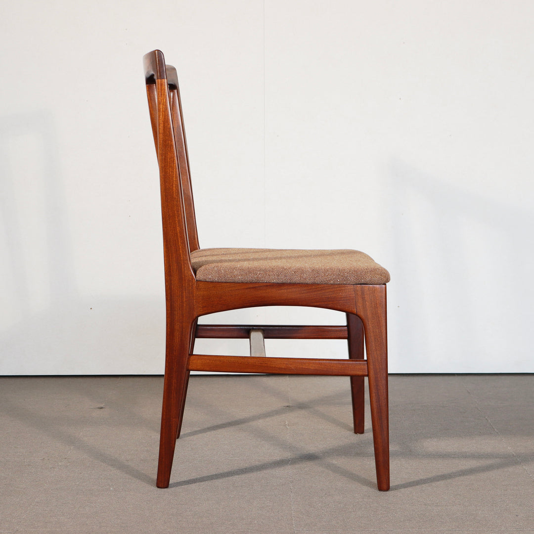 【comingsoon!】　YOUNGER RECTANGULAR CHAIR ItemCode-AVON18b | 送料込