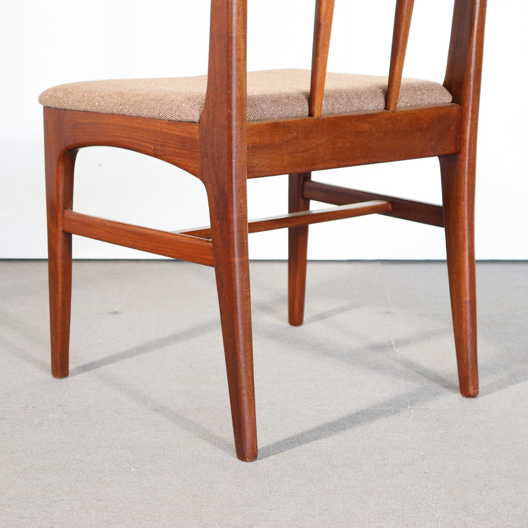 【comingsoon!】　YOUNGER RECTANGULAR CHAIR ItemCode-AVON18b | 送料込