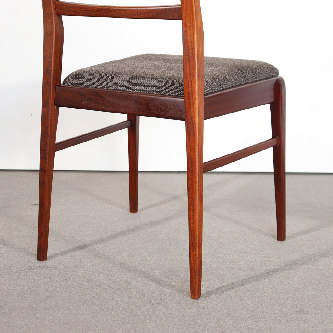 【comingsoon!】RICHARD HORNBY（リチャード・ホーンビー）ダイニングチェア | ItemCode-26092d| 送料込 | (コピー)