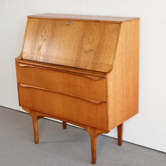 【サトクリフ親方の色が濃く出ております】　SUTCLIFFE OF TODMORDEN 　ビューロー　商品番号26140