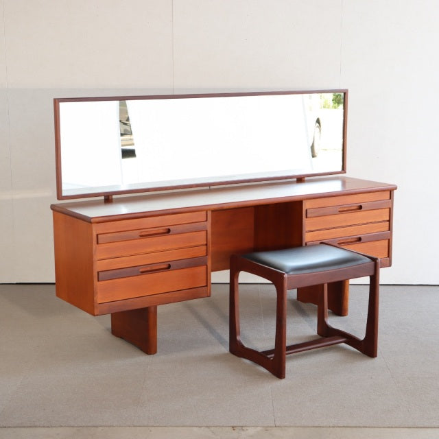WILLIAM LAWRENCE DRESSING TABLE　商品番号27093aドレッサーバージョン