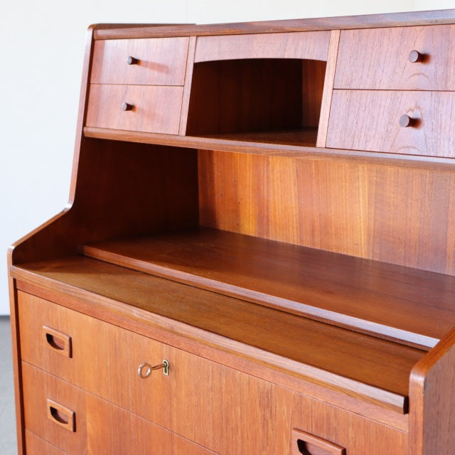 【英国ＶＳ北欧】デンマーク製チーク材のビューロー　商品番号30070
