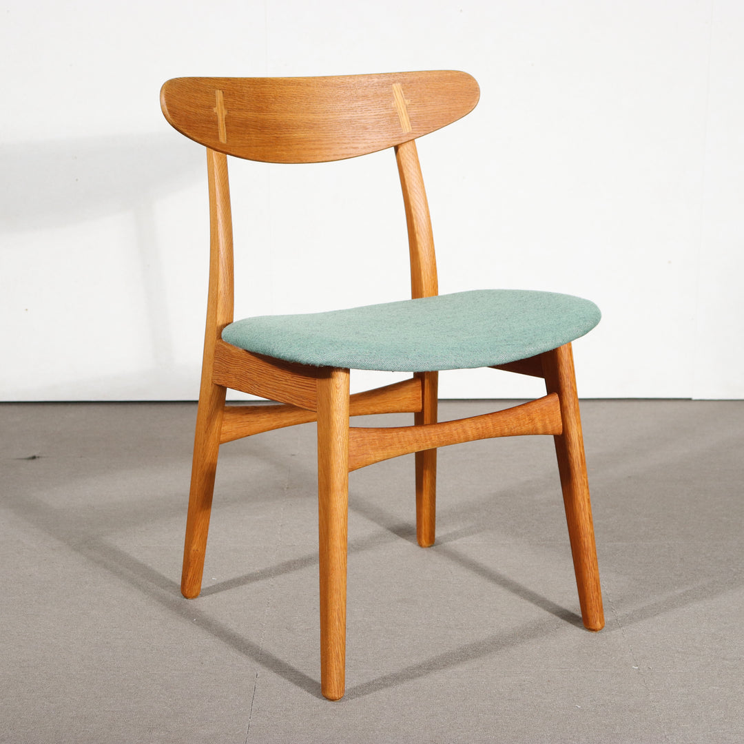 Dining chair Model CH-30 by Hans J. Wegner　ItemCode-SKOV90d | 送料込