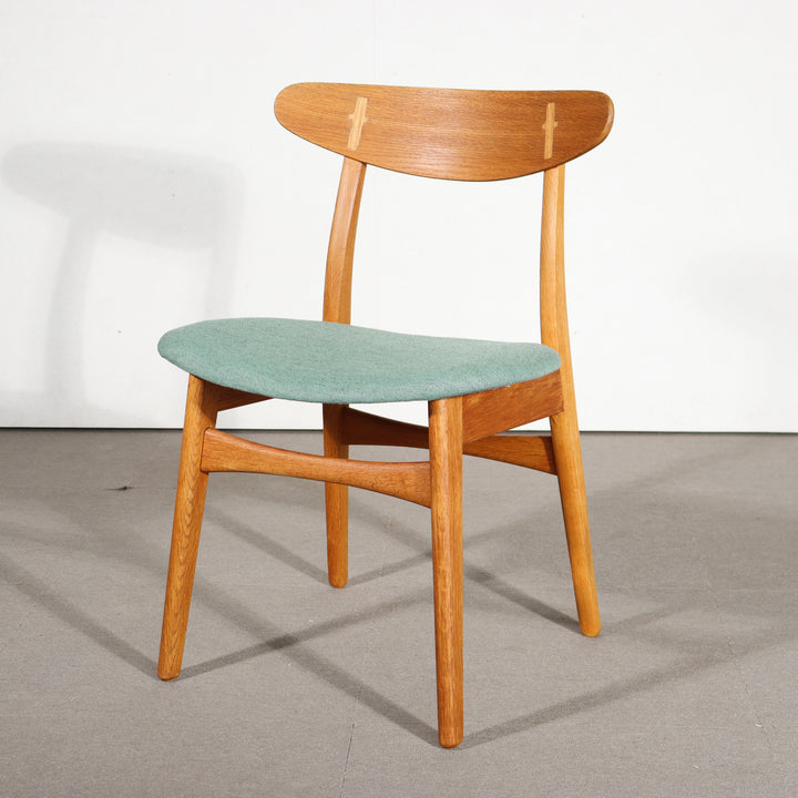 Dining chair Model CH-30 by Hans J. Wegner　ItemCode-SKOV90d | 送料込